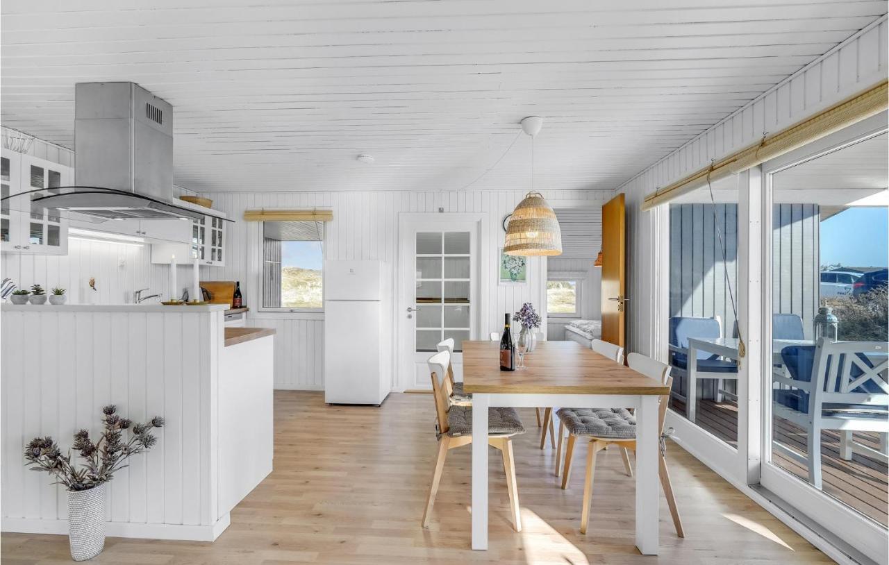 Stunning Home In Fano With House A Panoramic View Extérieur photo