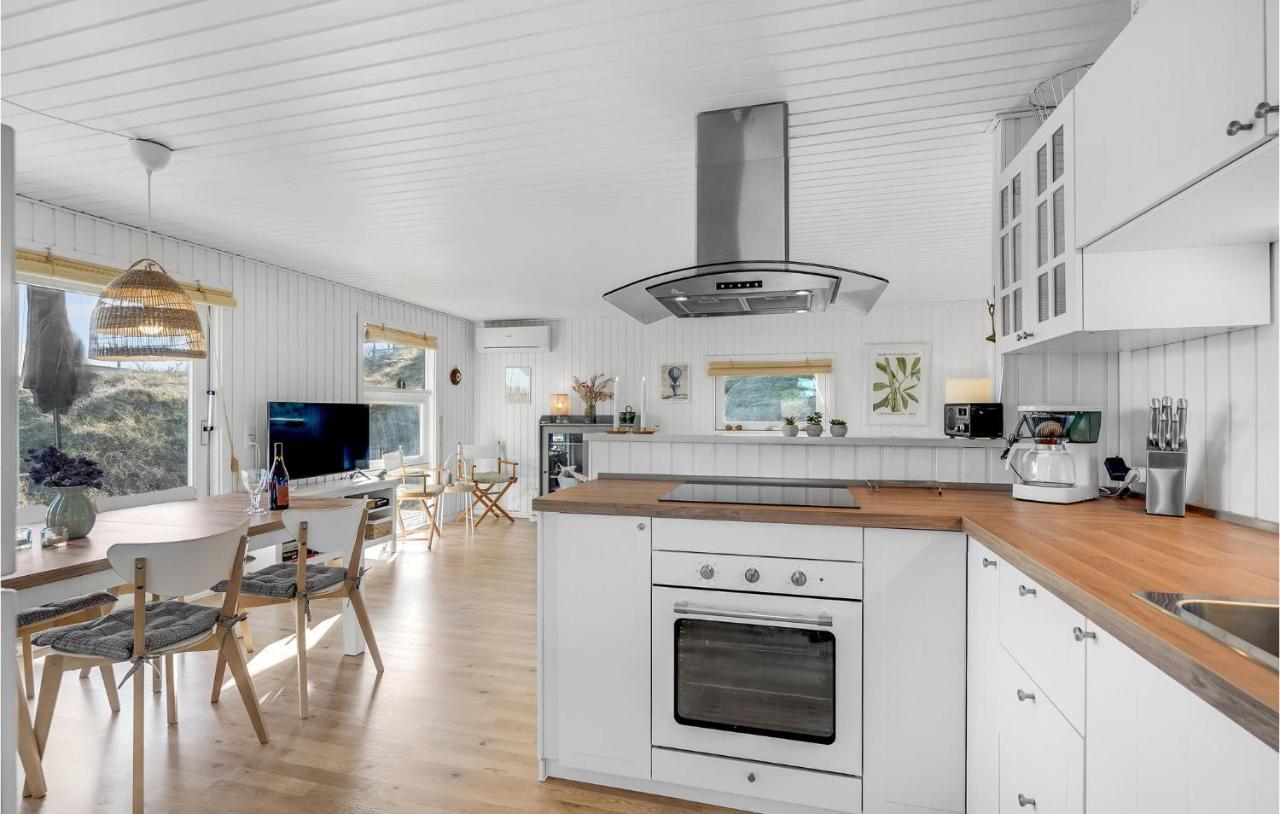 Stunning Home In Fano With House A Panoramic View Extérieur photo